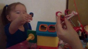 Собираем бусы-шнуровку. For kids.