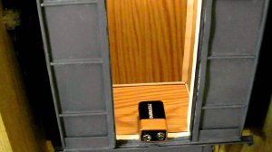 Проверка реверса в модели кабины лифта.