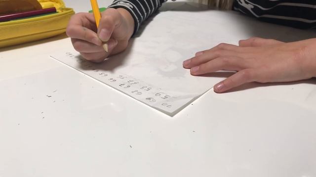 СЛОЖНО ЛИ НАМ УЧИТЬСЯ / КАК МЫ ДЕЛАЕМ УРОКИ | Домашнее задание смотреть онлайн