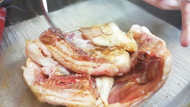 Куриные бедра в духовке когда лень готовить. Очень простой рецепт сочной курочки