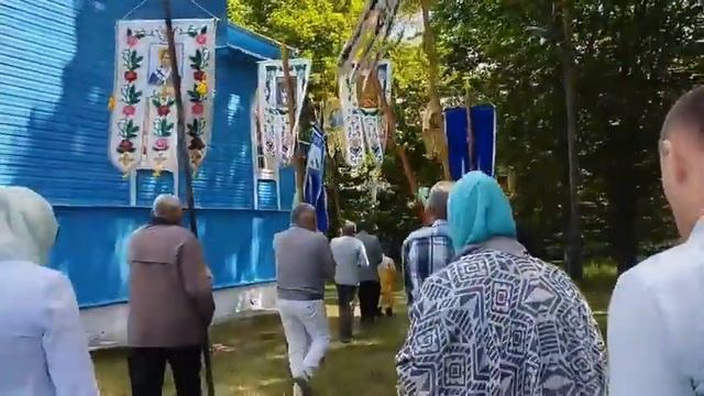 Престольный праздник храма Святой Живоначальной Троицы в д. Козище. Крестный ход. 04.06.2023 г. смотреть онлайн