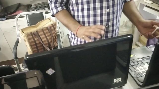 Cheapest Laptop Market in Delhi | Wholesale/Retail | Second hand laptop | Nehru Place смотреть онлайн