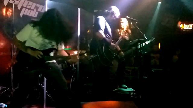 MILITIA - Intro + Fuel + Memory Remains; Ao vivo no Amsterdam Pub (BH/MG - 2015) смотреть онлайн