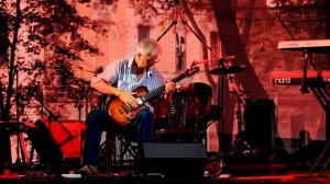 ЭНВЕР ИЗМАЙЛОВ Another Brick in the Wall