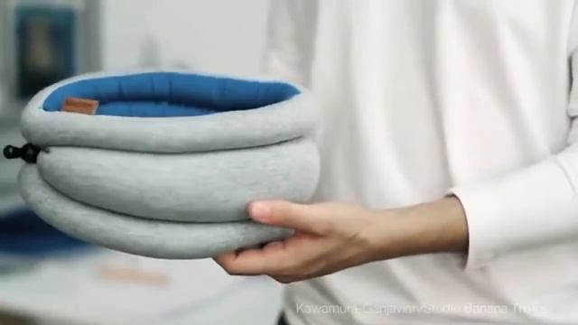 Подушка - мешок на голову Ostrich Pillow (подушка страус) смотреть онлайн