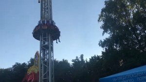 Парк АТТРАКЦИОНОВ в Туле//Снимаем аттракционы и Воздушные шары в небе.