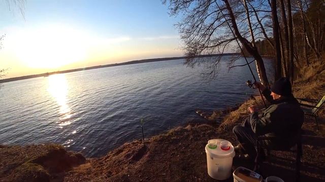 Удачное Открытие Сезона! Рыбалка с Ночевкой. Чигиринское Водохранилище. Лещ на Фидер Весной.