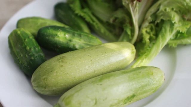 Три рецепта ЛЕГКИХ и ВКУСНЫХ САЛАТА. Полезные салаты без майонеза.