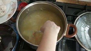 Готовим вкусно. Куриный супчик с лапшой быстрого приготовления