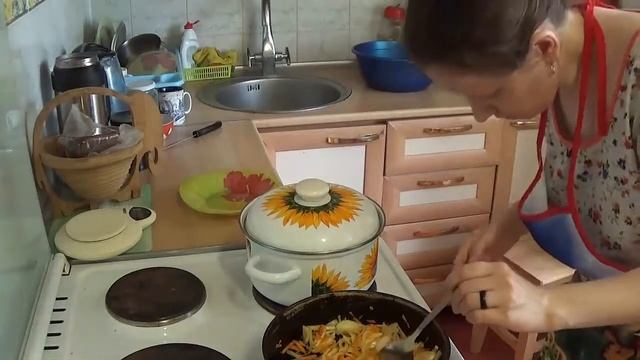 Суп на грибном бульоне с курицей // Soup with mushroom broth with chicken