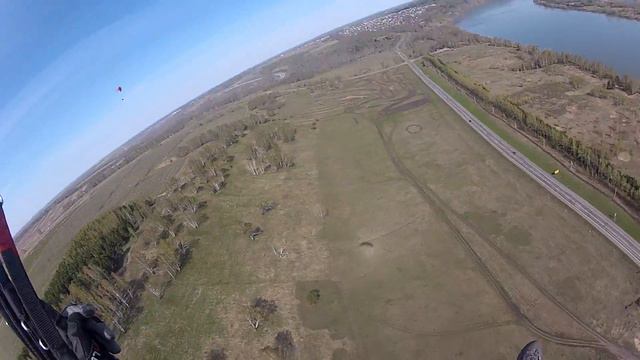 полет на параплане в динамике