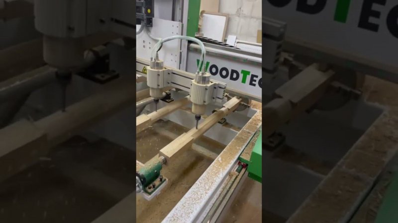 Станок ЧПУ WOODTEC шпарит Четыре заготовки за раз