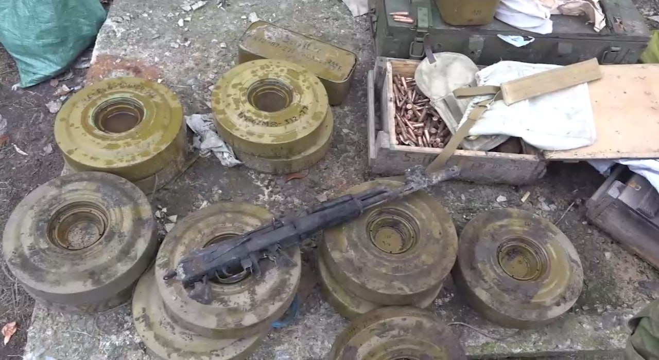 В окрестностях н.п. Метелкино сотрудники полиции обезвредили 12 противотанковых мин