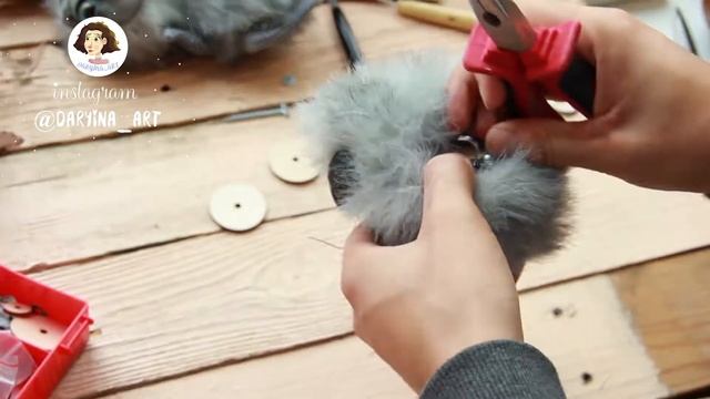 Видео мастер-класс по созданию куклы/игрушки. Как закрутить шплинты игрушке? DIY toy смотреть онлайн