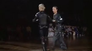 Латино американский танец  'Матрица'