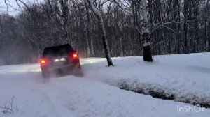 Легкий off-road TOYOTA highlander U40