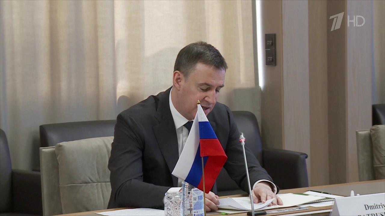 Развитие двусторонних связей министр сельского хозяйства Д. Патрушев обсудил с коллегой из КНДР