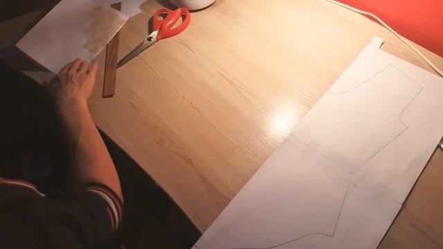 Как перенести выкройку на бумагу. Гимнастический купальник. смотреть онлайн