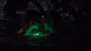 «Время» - купание голышом в Лос-Анджелесе