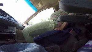 .Женщина родила в машине на ходу