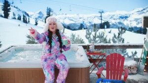 Melissa McCarthy in "Somewhere, Anywhere" (Full Musical) | Booking.com