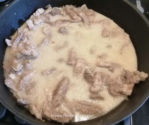 Беф строганов из свинины. Простой рецепт приготовления