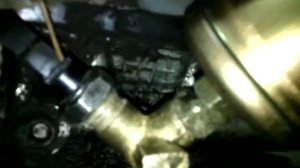 Положение датчиков давления масла змз-4062