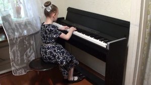 У.Гиллок "Ведьмин кот"  ,исполняет Столярова Александра( 2 класс)