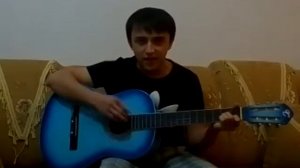 Есть красивая одна девушка на земле на гитаре - Azamjon Yusupov