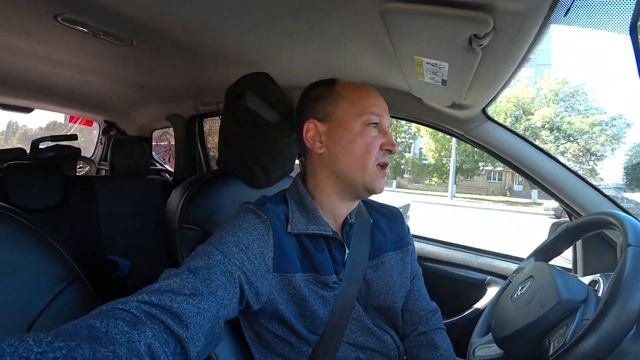Привезли инвалидную коляску ,отдал нуждающимся.