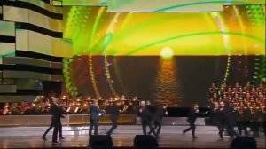 Что это было?! Хор МВД РФ пляшет под хава нагила в Кремле на день полиции.