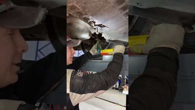 Тест пневмоподвески, измерение угла подвески, развал-схождение на Mercedes W221