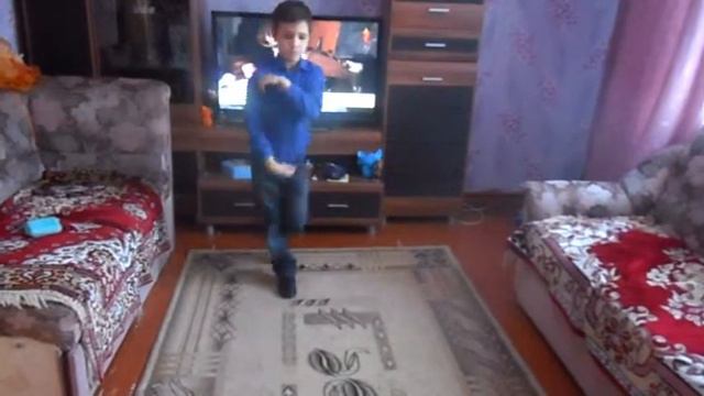 танец под инструментальную музыку смотреть онлайн