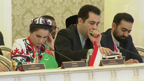 Представители почти 70 стран собрались в Казани, где проходит Глобальный молодежный саммит