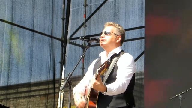 Это что-то это стук по крыше. Леонид Агутин live Tallin 17.07.2017 смотреть онлайн