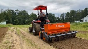 Посадка газона - стоунбурьер ZimAni SBZ. Минитрактор ZimAni B2741.