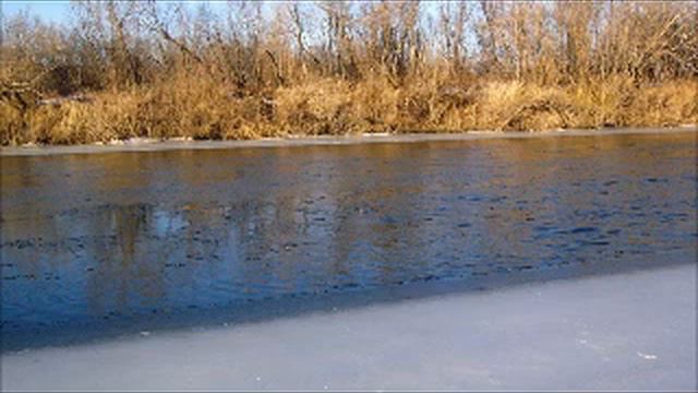 32. Итак всякого, кто слушает слова Мои сии и исполняет их... смотреть онлайн