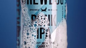 Cat de KooKoo suna un BrewDog Punk IPA