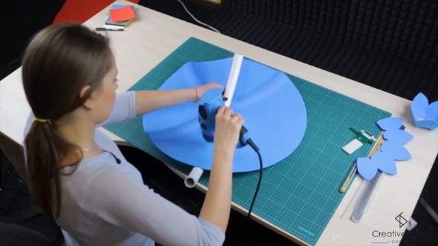 Мастер Класс по изготовлению гигантских цветов. Часть первая. Разбор материалов.Колокольчик. смотреть онлайн