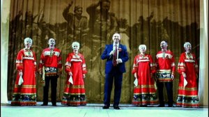 Сергей Ратьёв и Народный ансамбль Услада.Музыка Н. Богословского, слова Е. Долматовского.