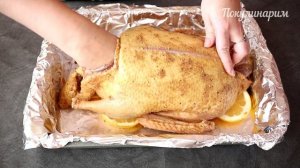Этот рецепт на все времена. Очень нежная и вкусная утка с яблоками в духовке в фольге #9