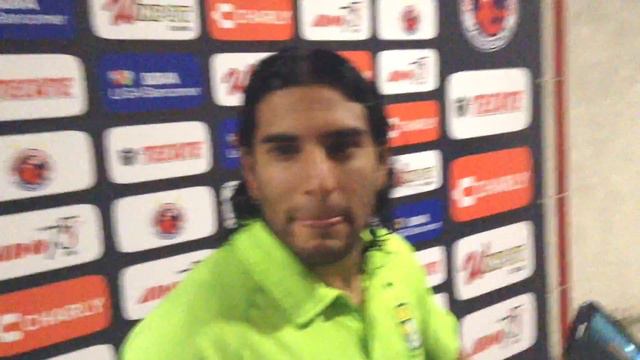 Martín Bravo vs Tiburones смотреть онлайн