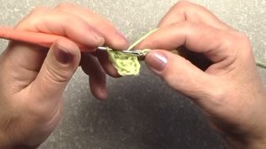 Столбик с накидом для левшей.Вязание крючком.Crochet for beginners(left-handed)