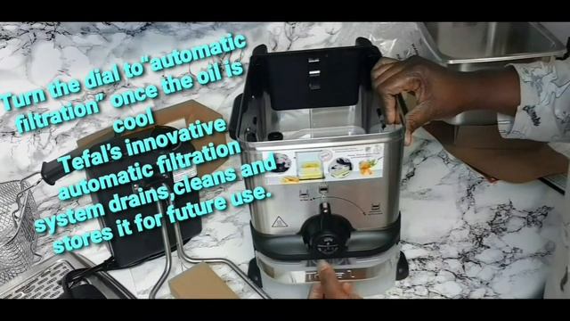 TEFAL DEEP FRYER Oleoclean Compact FR701640 смотреть онлайн