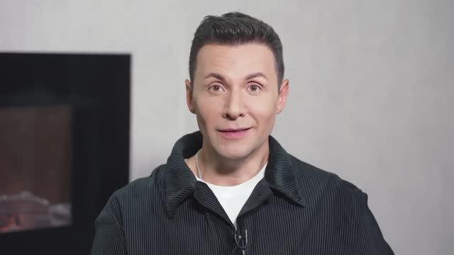 Вячеслав Манучаров (ведущий YouTube-шоу "Эмпатия Манучи") рассказал о бренде Alisia Fiori.