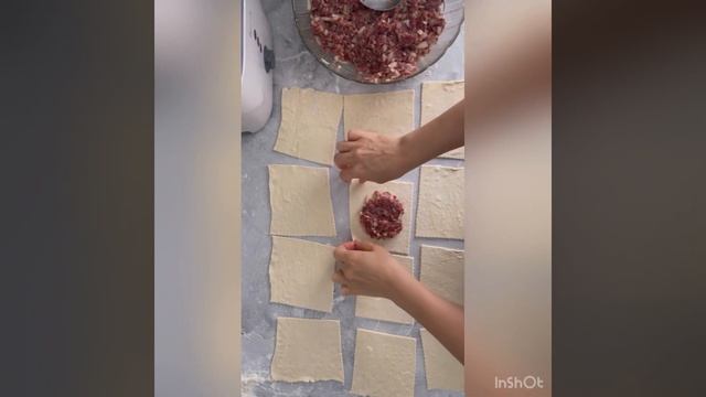 Слойки или самса из готового слоёного теста. Быстро, легко, а самое главное вкусно!