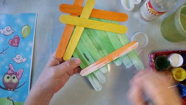 Простая поделка из деревянных шпателей смотреть онлайн