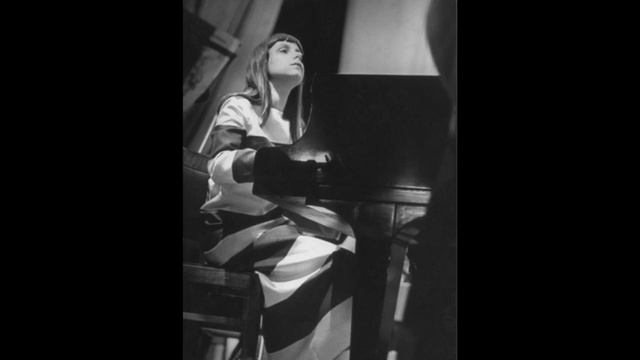 Ekaterina Novitskaya plays Beethoven Piano Sonata no. 17, op. 31 no. 2 'Tempest' смотреть онлайн