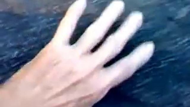 Как утеплить завалинку и отмостку.avi