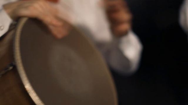 Композиция "Арцах" в исполнении ансамбля армянских барабанщиков (дхолистов) "Кочнак" смотреть онлайн